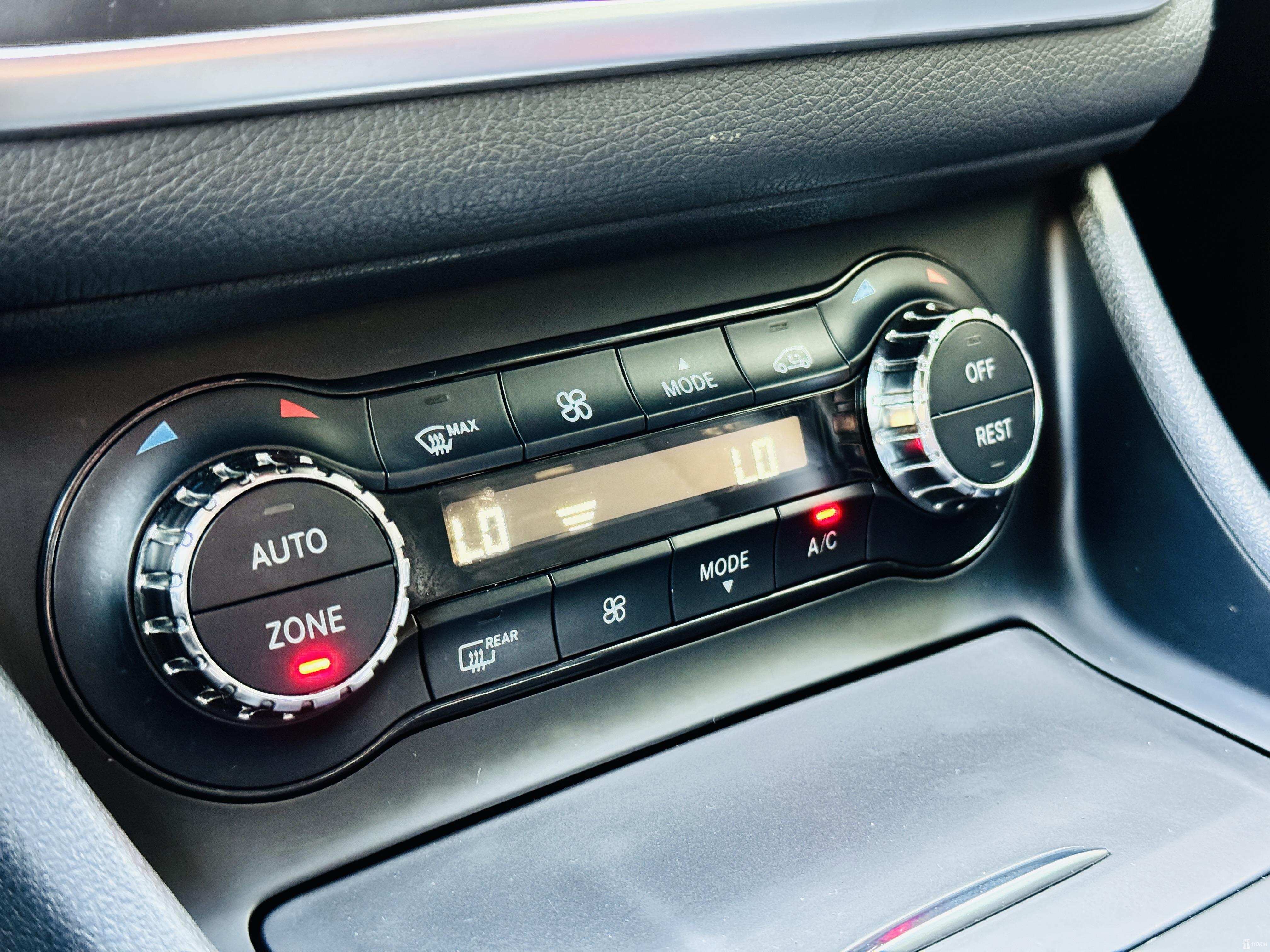 Mercedes, GLA-класс, 1600, 156, бензин, внедорожник, робот, передний привод, среднее состояние, левый, голубой, 1 953 000 ₽